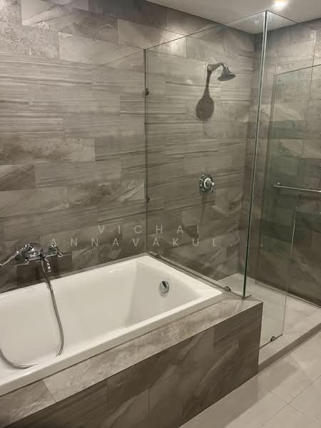 Somkid Gardens, Bangkok, Ploenchit, Lumphini, Pathum Wan, Bangkok, 2 Bedrooms, 125 sqm, Condo For Rent, by Vichai Annavakulthorn, 500365998 - DDproperty.com