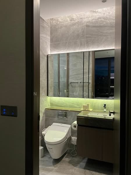 The Esse Sukhumvit 36, Bangkok, Soi Sukhumvit 36, Sukhumvit Road, Phra Kanong, Khlong Toei, Bangkok, 1 Bedroom, 42 sqm, Condo For Rent, by Naruemol Wongta, 500366020 - DDproperty.com