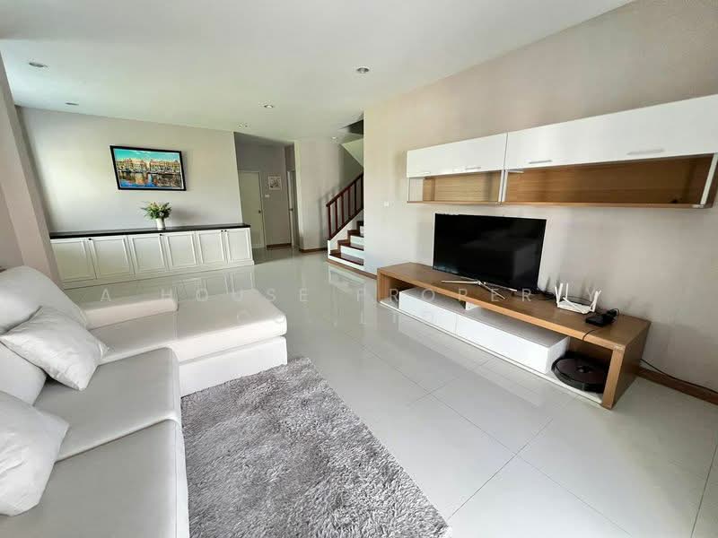 Luxury detached house, end unit, Ban Bueng area, move in Ready, Chon Buri (Pattaya), Ban Bung, Ban Bung, Chon Buri (Pattaya), 5 Bedrooms, 320 sqm, Single Detached House For Sale, by A House Property Co.,Ltd., 500366035 - DDproperty.com