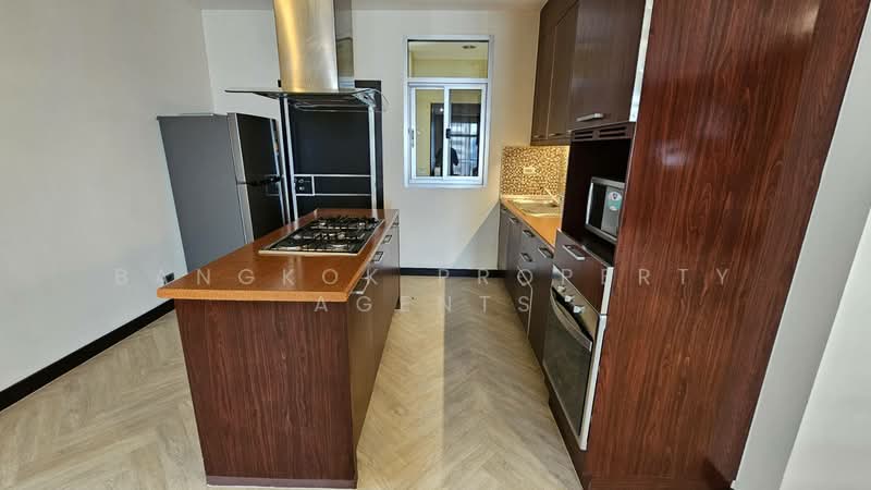 Grand Mercure Bangkok Asoke Residence, Bangkok, 50 5 Soi Sukhumvit 19, Khlong Tan Nua, Watthana, Bangkok, 2 Bedrooms, 155 sqm, Condo For Rent, by BANGKOK PROPERTY AGENTS, 500366042 - DDproperty.com