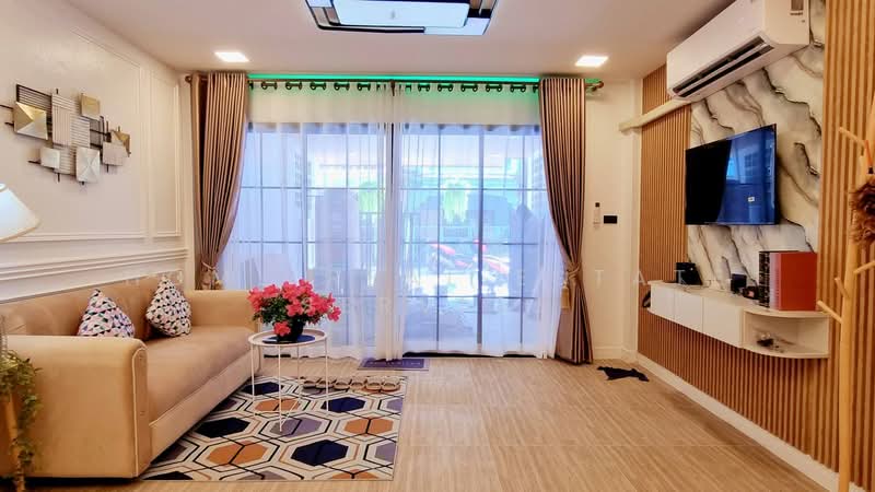 พัทยา วิลเลจ, Chon Buri (Pattaya), Bang Lamung, Bang Lamung (Pattaya), Chon Buri (Pattaya), 2 Bedrooms, 100 sqm, Townhouse For Sale, by HOME Real Estate Service, 500366093 - DDproperty.com
