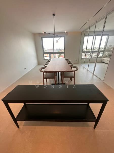 Chaiyapruk Place, Bangkok, Udomsuk, Phra Kanong Nua, Watthana, Bangkok, 4 Bedrooms, 246 sqm, Condo For Rent, by Naruemol Wongta, 500366098 - DDproperty.com
