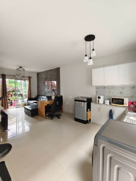 Baan Pruksa 74/3 Srinakarin-Teparak : บ้านพฤกษา 74/3 ศรีนครินทร์-เทพารักษ์, สมุทรปราการ, ถนนพฤกษา-ศรีนครินทร์, บางเมือง, เมืองสมุทรปราการ, สมุทรปราการ, 150 ตร.ม., ทาวน์เฮ้าส์ ขาย, โดย The Best Property ปู, 500366114 - DDproperty.com