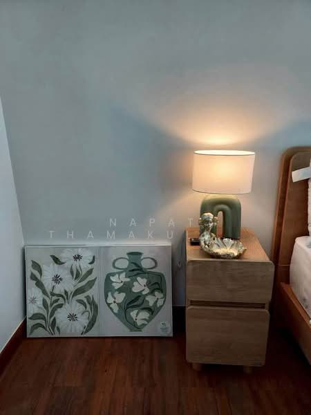 Von Napa Sukhumvit 38, Bangkok, Soi Sukhumvit 38, Phra Kanong, Khlong Toei, Bangkok, 1 Bedroom, 55 sqm, Condo For Rent, by Napat Thamakulangkul, 500366125 - DDproperty.com