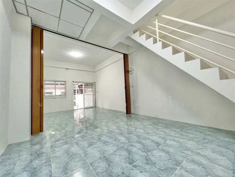 ชุติมา แพรกษา ซอยมังกรขันดี, Samut Prakan, ถนนเทพารักษ์, Phraeksa, Muang Samut Prakarn, Samut Prakan, 2 Bedrooms, 80 sqm, Townhouse For Sale, by คุณ ภัทรานิษฐ์ วัฒนาจินดาวงศ์ (ไวท์), 500366155 - DDproperty.com