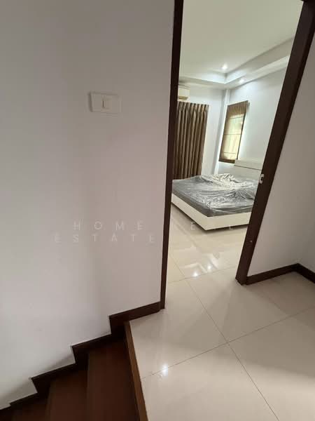 โครงการพรเทพ 8, Chon Buri (Pattaya), Bang Lamung, Bang Lamung (Pattaya), Chon Buri (Pattaya), 3 Bedrooms, 164 sqm, Semi-Detached House (Twin House) For Rent, by HOME Real Estate Service, 500366167 - DDproperty.com