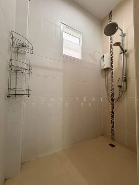 โครงการพรเทพ 8, Chon Buri (Pattaya), Bang Lamung, Bang Lamung (Pattaya), Chon Buri (Pattaya), 3 Bedrooms, 164 sqm, Semi-Detached House (Twin House) For Rent, by HOME Real Estate Service, 500366167 - DDproperty.com