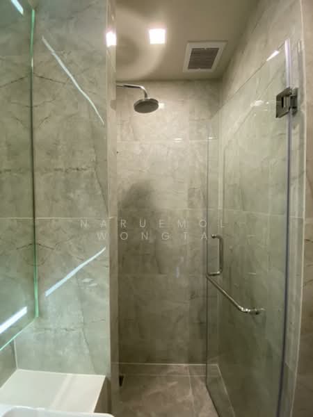 Noble Around Sukhumvit 33, Bangkok, 17 Soi Sukhumvit 33, Khlong Tan Nua, Watthana, Bangkok, 1 Bedroom, 27 sqm, Condo For Rent, by Naruemol Wongta, 500366184 - DDproperty.com