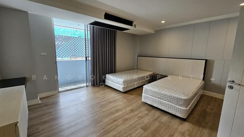 Raj Mansion, Bangkok, 31-33 Soi Sukhumvit 20, Khlong Toei, Bangkok, 4 Bedrooms, 380 sqm, Condo For Rent, by BANGKOK PROPERTY AGENTS, 500366229 - DDproperty.com