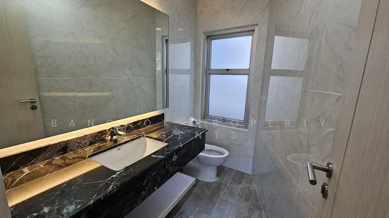 Raj Mansion, Bangkok, 31-33 Soi Sukhumvit 20, Khlong Toei, Bangkok, 4 Bedrooms, 380 sqm, Condo For Rent, by BANGKOK PROPERTY AGENTS, 500366229 - DDproperty.com