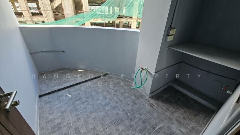 Raj Mansion, Bangkok, 31-33 Soi Sukhumvit 20, Khlong Toei, Bangkok, 4 Bedrooms, 380 sqm, Condo For Rent, by BANGKOK PROPERTY AGENTS, 500366229 - DDproperty.com