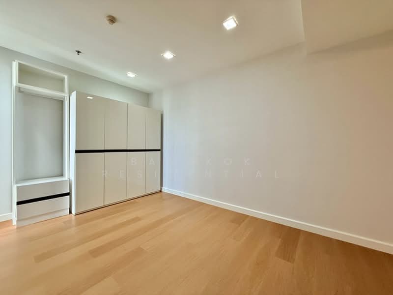 Nusasiri Grand, Bangkok, Soi Sukhumvit 42, Phra Kanong, Khlong Toei, Bangkok, 2 Bedrooms, 123 sqm, Condo For Rent, by Bangkok Residential, 500366231 - DDproperty.com