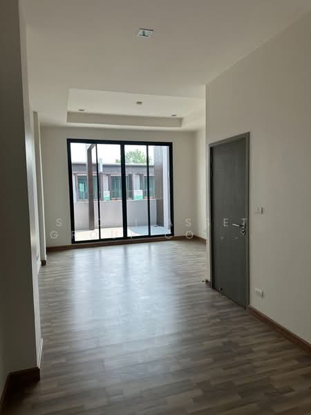 Commercial building in Hang Dong, Chiang Mai, Hang Dong, Chiang Mai, , 173 sqm, Shophouse For Sale, by Shori Asset Group Co., Ltd., 500366237 - DDproperty.com