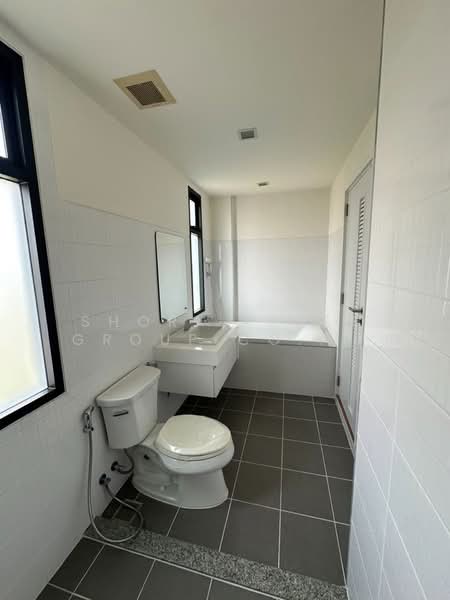 Commercial building in Hang Dong, Chiang Mai, Hang Dong, Chiang Mai, , 173 sqm, Shophouse For Sale, by Shori Asset Group Co., Ltd., 500366237 - DDproperty.com