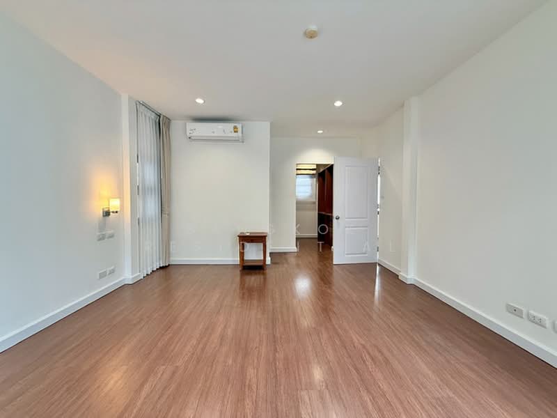SW38 Place, Bangkok, Khong Tan, Khlong Toei, Bangkok, 4 Bedrooms, 350 sqm, Single Detached House For Rent, by Bangkok Residential, 500366261 - DDproperty.com