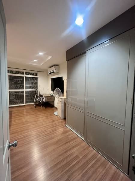Baan Klang Muang Sukhumvit 113 : บ้านกลางเมือง สุขุมวิท 113, สมุทรปราการ, ซอย ด่านสำโรง 32, สำโรงเหนือ, เมืองสมุทรปราการ, สมุทรปราการ, 170 ตร.ม., ทาวน์เฮ้าส์ ให้เช่า, โดย NR AGENT, 500366290 - DDproperty.com