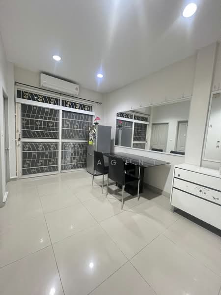 Baan Klang Muang Sukhumvit 113 : บ้านกลางเมือง สุขุมวิท 113, สมุทรปราการ, ซอย ด่านสำโรง 32, สำโรงเหนือ, เมืองสมุทรปราการ, สมุทรปราการ, 170 ตร.ม., ทาวน์เฮ้าส์ ให้เช่า, โดย NR AGENT, 500366290 - DDproperty.com