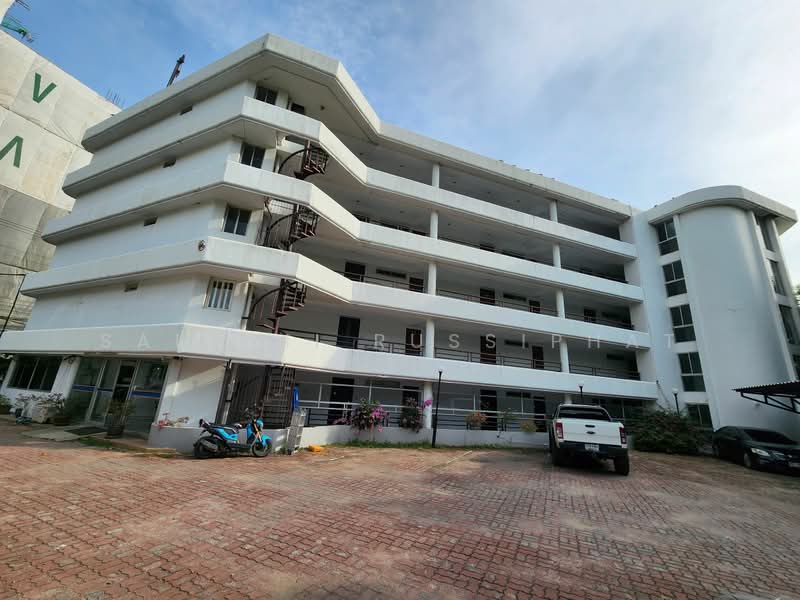 Villa Navin : วิลลา นาวิน, ชลบุรี, 350 หมู่ที่ 12, หนองปรือ, บางละมุง, ชลบุรี, 150 ตร.ม., วิลล่า ขาย, โดย Saimaii Russiphat, 500366291 - DDproperty.com