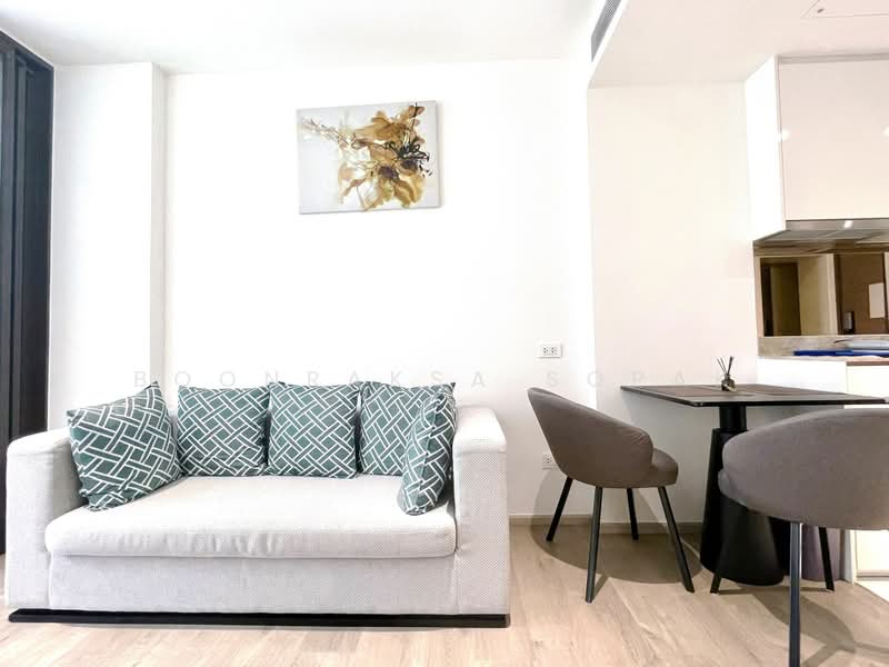 Fynn Asoke, Bangkok, 28 Sukhumvit 10 Alley, Khlong Toei, Bangkok, 2 Bedrooms, 42 sqm, Condo For Rent, by Boonraksa Sopak, 500366350 - DDproperty.com