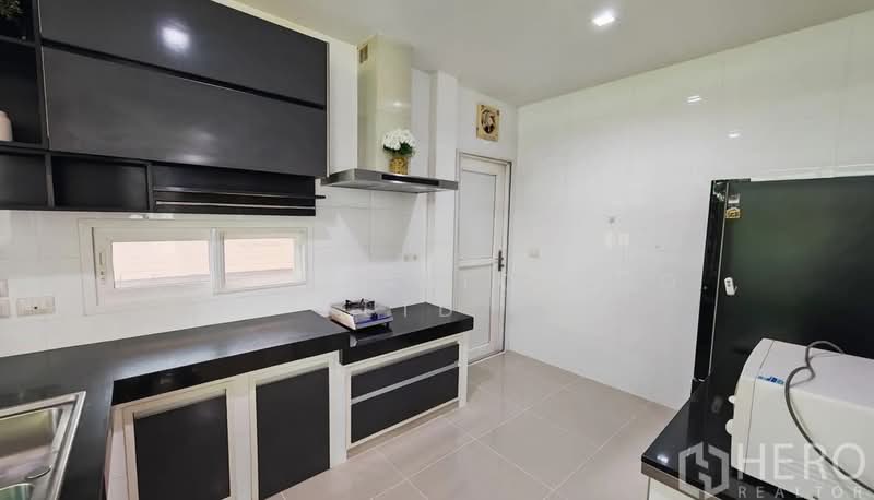 Laddarom Bangna, Samut Prakan, Bangna-Trad Road Km.7, Bang Kaeo, Bang Plee, Samut Prakan, 4 Bedrooms, 338 sqm, Single Detached House For Rent, by Hero Realtor Co., Ltd., 500366353 - DDproperty.com