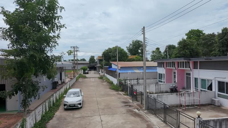 ทาวโฮมตรงข้าม อบต.หนองบัวศาลา, Nakhon Ratchasima, Nong Bua Sala, Muang Nakhon Ratchasima, Nakhon Ratchasima, 2 Bedrooms, 95 sqm, Townhouse For Sale, by พลิศภัสร์ โชคธนวีระกานต์, 500366366 - DDproperty.com