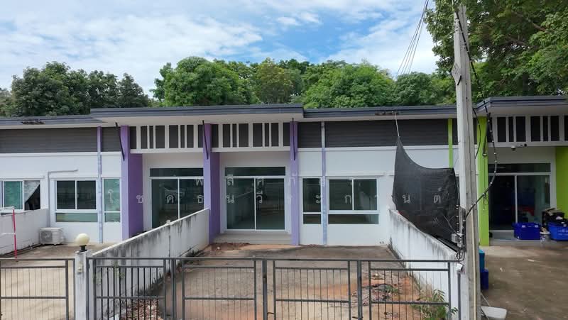 ทาวโฮมตรงข้าม อบต.หนองบัวศาลา, Nakhon Ratchasima, Nong Bua Sala, Muang Nakhon Ratchasima, Nakhon Ratchasima, 2 Bedrooms, 95 sqm, Townhouse For Sale, by พลิศภัสร์ โชคธนวีระกานต์, 500366366 - DDproperty.com