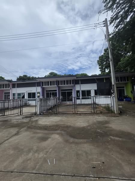 ทาวโฮมตรงข้าม อบต.หนองบัวศาลา, Nakhon Ratchasima, Nong Bua Sala, Muang Nakhon Ratchasima, Nakhon Ratchasima, 2 Bedrooms, 95 sqm, Townhouse For Sale, by พลิศภัสร์ โชคธนวีระกานต์, 500366366 - DDproperty.com