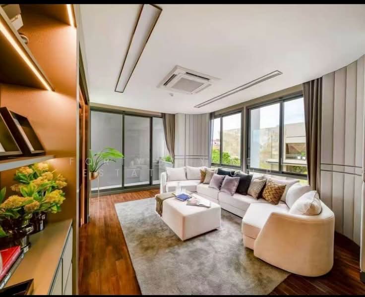 ให้เช่า วิลล่าหรู 3 ชั้นพร้อมลิฟต์ | 600 ตรม | เกษตร-นวมินทร์, Bangkok, Nawamin, Bueng Kum, Bangkok, 4 Bedrooms, 600 sqm, Villa For Rent, by Forty-Six Real Estate Group, 500366440 - DDproperty.com