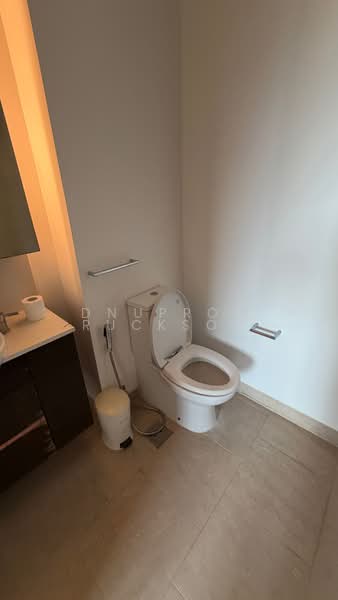 The Lofts Yennakart, Bangkok, 366 ์Soi Nang Linchi Yenakat Road, Chong Nonsi, Yan Nawa, Bangkok, 2 Bedrooms, 70 sqm, Condo For Rent, by Dnupron Ruckson, 500366490 - DDproperty.com