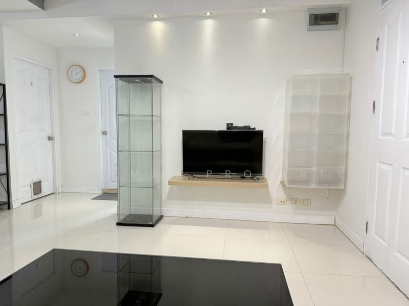 Supalai City Home Ratchada 10, Bangkok, Soi Ratchadaphisek 10, Ratchadaphisek Road, Huai Khwang, Bangkok, 2 Bedrooms, 61 sqm, Condo For Rent, by Caveman Property, 500366549 - DDproperty.com