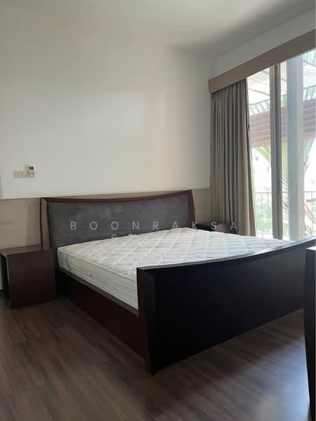 Baan Rom Yen Ekkamai 2, Bangkok, 9 Ekkamai 2 Alley, Lane 1, Phra Kanong Nua, Watthana, Bangkok, 2 Bedrooms, 210 sqm, Apartment For Rent, by Boonraksa Sopak, 500366604 - DDproperty.com