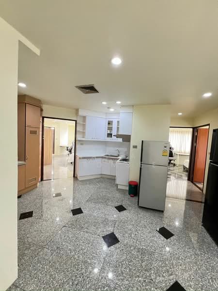 Witthayu Complex, Bangkok, 1673 New Petchaburi Road, Makkasan, Ratchathewi, Bangkok, 2 Bedrooms, 95 sqm, Condo For Rent, by Natta Buromsee, 500366742 - DDproperty.com