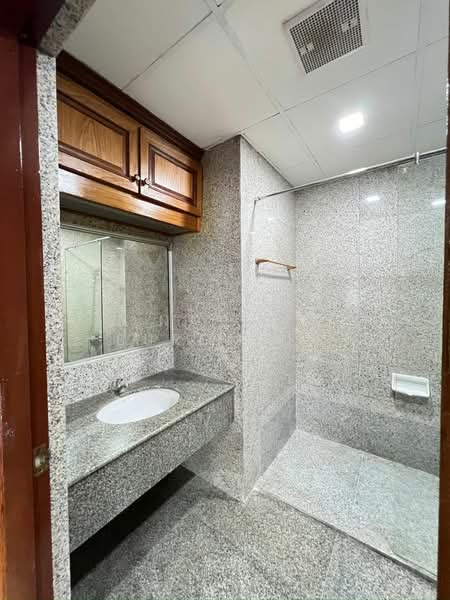 Witthayu Complex, Bangkok, 1673 New Petchaburi Road, Makkasan, Ratchathewi, Bangkok, 2 Bedrooms, 95 sqm, Condo For Rent, by Natta Buromsee, 500366742 - DDproperty.com