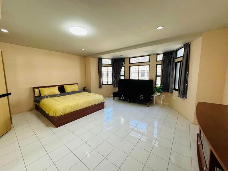 Moo Baan Chicha Castle, Bangkok, Sukhumvit 31, Khlongtoei Nua, Watthana, Bangkok, 4 Bedrooms, 350 sqm, Townhouse For Rent, by Boonraksa Sopak, 500366755 - DDproperty.com