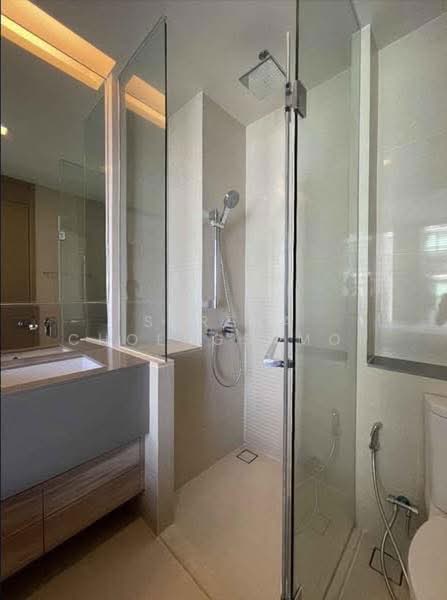 The Esse Asoke, Bangkok, 333 Soi Sukhumvit 21, Sukhumvit Road, Khlongtoei Nua, Watthana, Bangkok, 1 Bedroom, 45 sqm, Condo For Rent, by Sarena Choengsamor, 500366778 - DDproperty.com