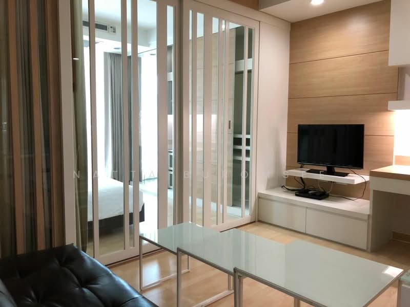 The Rajdamri, Bangkok, Ratchadamri Road, Lumphini, Pathum Wan, Bangkok, 1 Bedroom, 45 sqm, Condo For Rent, by Natta Buromsee, 500366836 - DDproperty.com