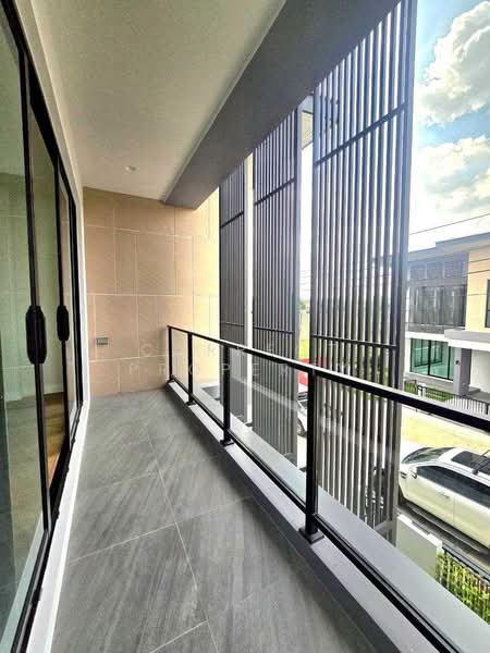 THE ETERNITY ARC Ramintra-Watcharapol, Bangkok, Sukhaphiban 5 32 Alley, O-Ngoen, Sai Mai, Bangkok, 4 Bedrooms, 235 sqm, Single Detached House For Rent, by Correct Property, 500366843 - DDproperty.com