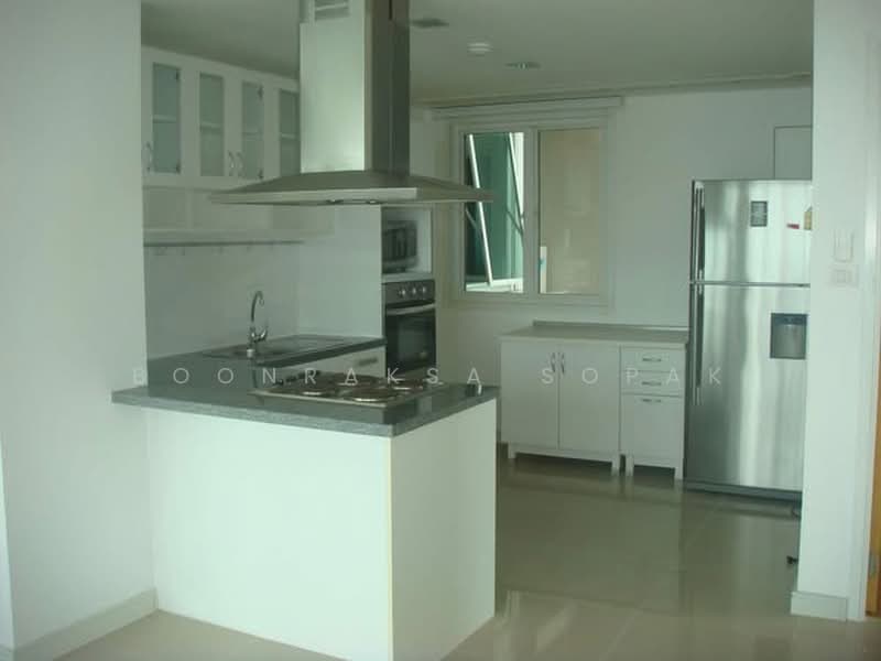 Fullerton Sukhumvit, Bangkok, Sukhumvit Road, Khlong Tan Nua, Watthana, Bangkok, 3 Bedrooms, 153 sqm, Condo For Rent, by Boonraksa Sopak, 500366845 - DDproperty.com