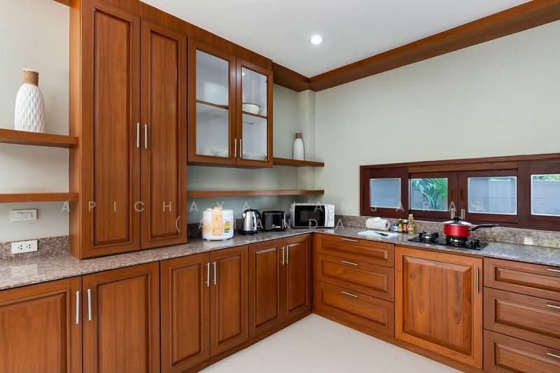 3-Bedroom Phuket Villa for Rent, Rawai - Naiharn, ภูเก็ต, ราไวย์, เมืองภูเก็ต, ภูเก็ต, 200 ตร.ม., วิลล่า ให้เช่า, โดย Apichaya Jamjarat (Amanda), 500366847 - DDproperty.com