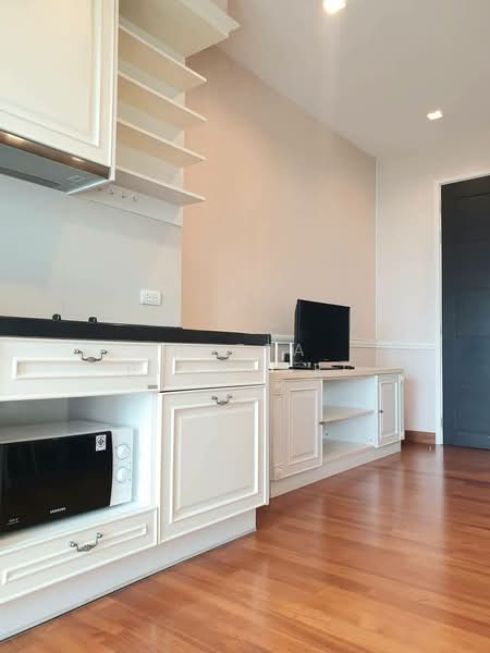 Ivy Sathorn 10, Bangkok, 88 Soi Sathorn 12, Sathorn Road, Silom, Bang Rak, Bangkok, 1 Bedroom, 40 sqm, Condo For Rent, by Natta Buromsee, 500366868 - DDproperty.com