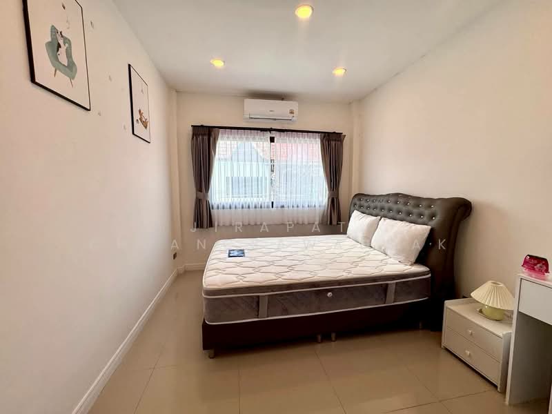 3-BR Townhouse, Chon Buri (Pattaya), Nong Pru, Bang Lamung (Pattaya), Chon Buri (Pattaya), 3 Bedrooms, 150 sqm, Townhouse For Rent, by Jirapat Chuangsawadsak, 500366895 - DDproperty.com