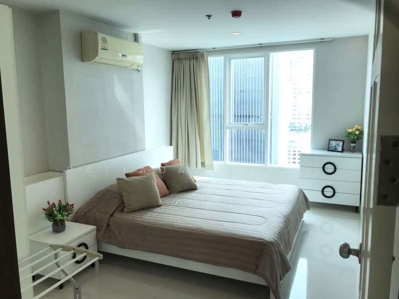Sukhumvit Living Town, Bangkok, 299 Sukhumvit 21 Road, Khlongtoei Nua, Watthana, Bangkok, 2 Bedrooms, 65 sqm, Condo For Rent, by Pattada Letikul, 500367004 - DDproperty.com