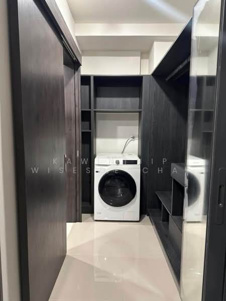 XT Huaikhwang, Bangkok, 244 Ratchadaphisek Road, Huai Khwang, Bangkok, 1 Bedroom, 35 sqm, Condo For Sale, by Kawinthip Wisesdenchai, 500367046 - DDproperty.com