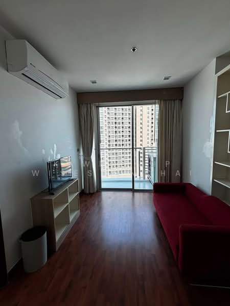 Sky Walk Residences, Bangkok, 1599 Sukhumvit Road, Phra Kanong Nua, Watthana, Bangkok, 1 Bedroom, 50 sqm, Condo For Rent, by Kawinthip Wisesdenchai, 500367061 - DDproperty.com