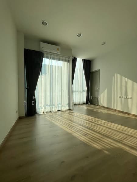 Premium Place Phaholyothin-Ramintra, Bangkok, Tha Rang, Bang Khen, Bangkok, 4 Bedrooms, 205 sqm, Townhouse For Rent, by Forty-Six Real Estate Group, 500367069 - DDproperty.com
