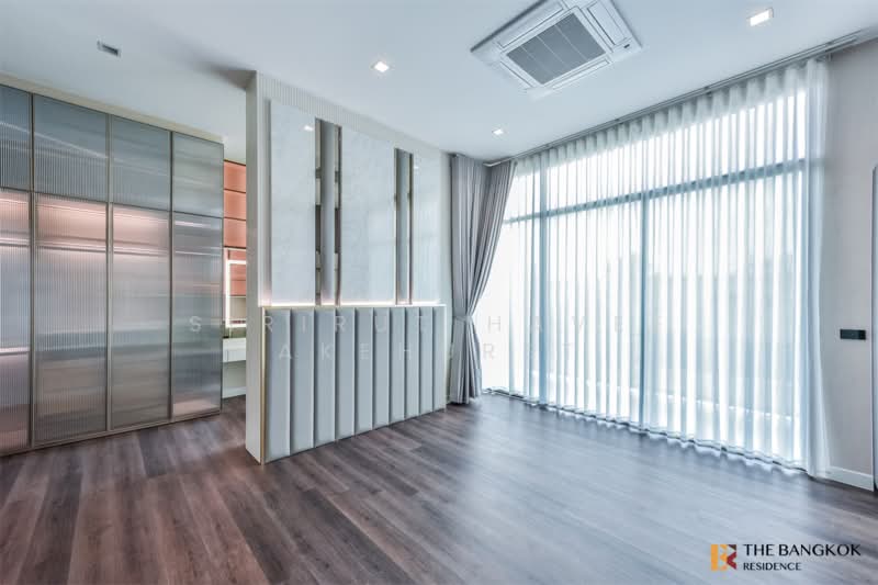 Bangkok Boulevard Bangna KM.5, Samut Prakan, Bang Na-Trat 37 Alley, Bang Kaeo, Bang Plee, Samut Prakan, 4 Bedrooms, 350 sqm, Single Detached House For Sale, by Sirirut Havee Akehurst, 500367153 - DDproperty.com
