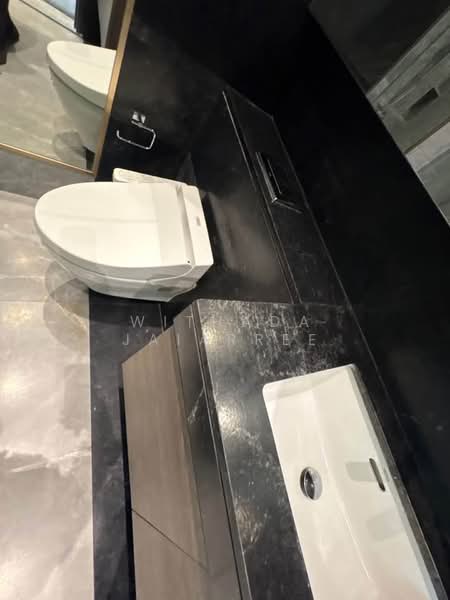 28 Chidlom, Bangkok, 28 Chit Lom Alley, Lumphini, Pathum Wan, Bangkok, 2 Bedrooms, 72 sqm, Condo For Rent, by Withada Jaiarree, 500367246 - DDproperty.com