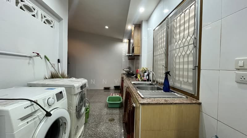 Nong Hoi, Mueang Chiang Mai, Chiang Mai, Thailand, Chiang Mai, Nong Phung, Saraphi, Chiang Mai, 3 Bedrooms, 350 sqm, Single Detached House For Rent, by Surat Premsri, 500367263 - DDproperty.com