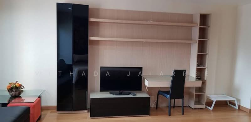 Sathorn Gardens, Bangkok, 39 South Sathorn Road, Thung Maha Mek, Sathon, Bangkok, 1 Bedroom, 40 sqm, Condo For Rent, by Withada Jaiarree, 500367310 - DDproperty.com