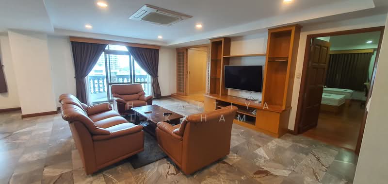 Royal Castle Sukhumvit, Bangkok, 30 Soi Sukhumvit 39, Khlongtoei Nua, Watthana, Bangkok, 3 Bedrooms, 160 sqm, Condo For Rent, by Chirattiya Lakkham, 500367316 - DDproperty.com